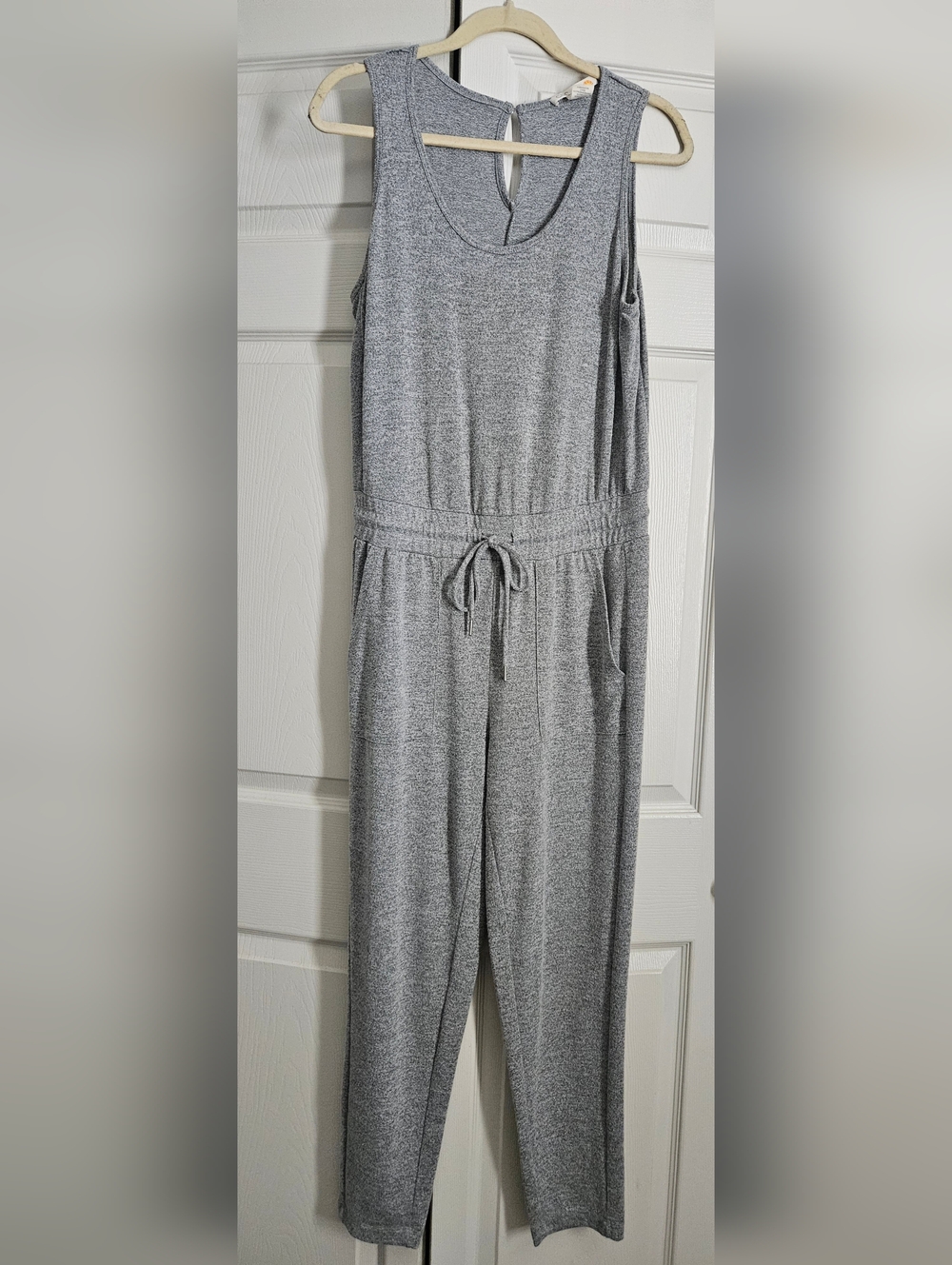 C&C California Light Gray Sleeveless Drawstring Jumpsuit